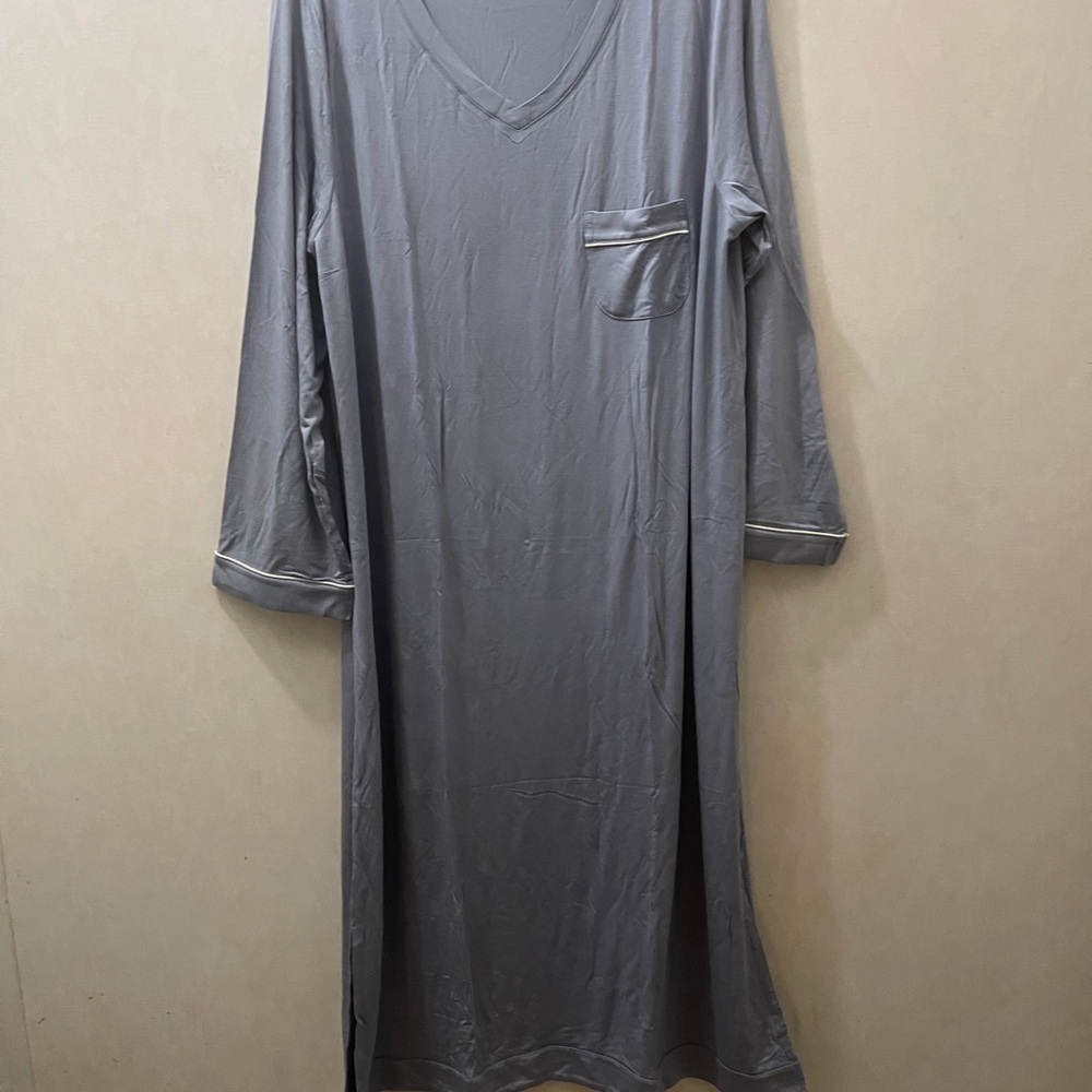 Aria Charcoal V-Neck Robe with Pocket